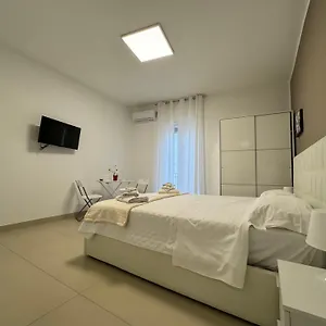 Bed & Breakfast Four Naxos, Giardini Naxos
